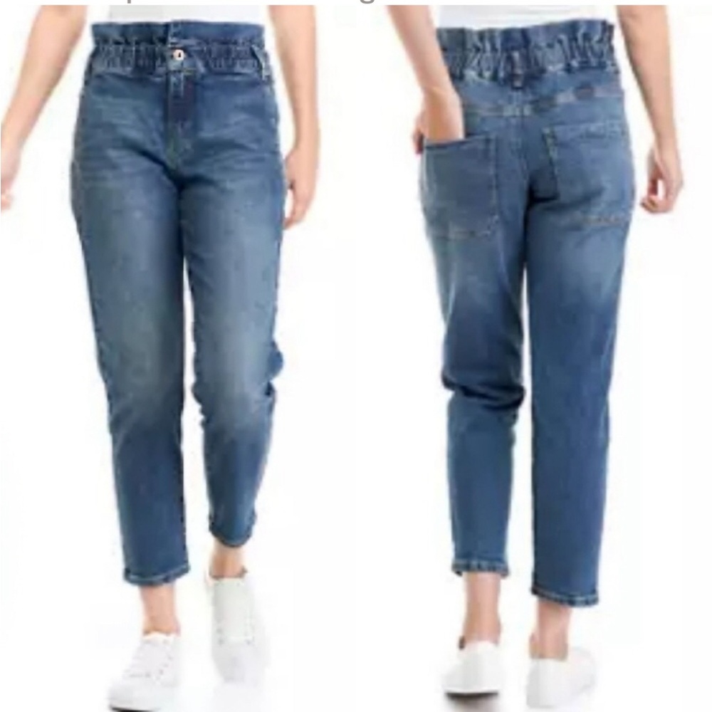 American Rag 90’s High Rise Paper bag waist Ankle Jeans size 30”